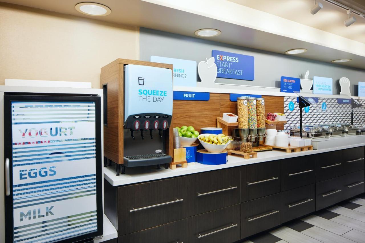 Holiday Inn Express & Suites Jacksonville South East - Medical Center Area By Ihg Eksteriør billede