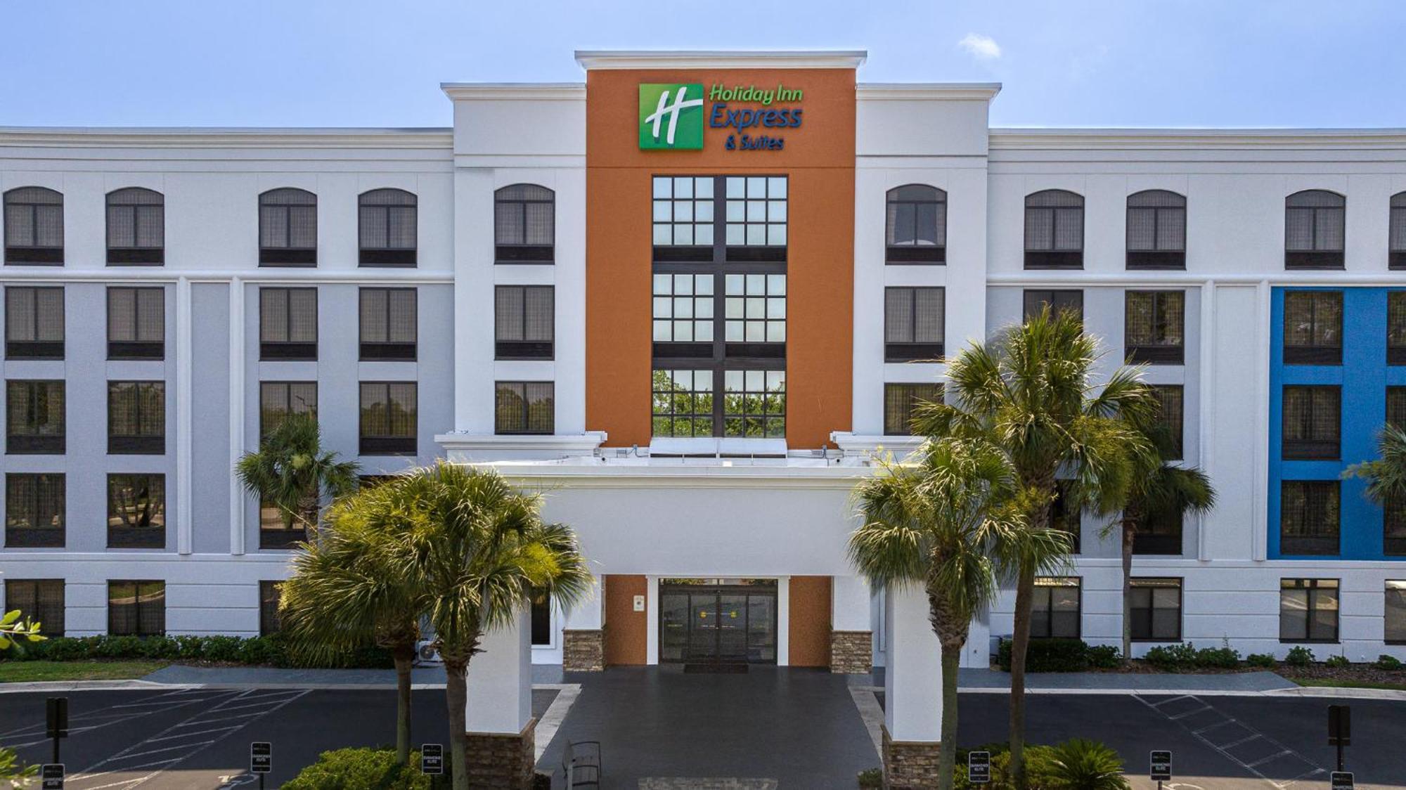 Holiday Inn Express & Suites Jacksonville South East - Medical Center Area By Ihg Eksteriør billede